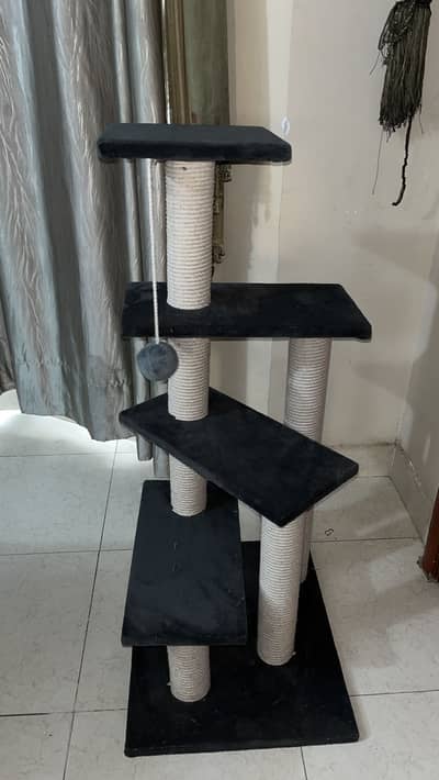 Cat Tree (Scratching Posts & Hanging Toy)