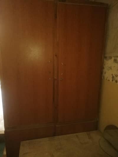 wardrobe and tv Cabnit