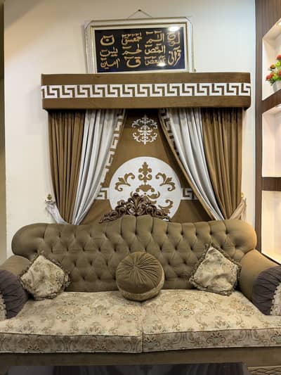 Sofas for sell 8 months use 7 seater