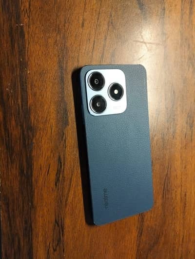 Realme C63