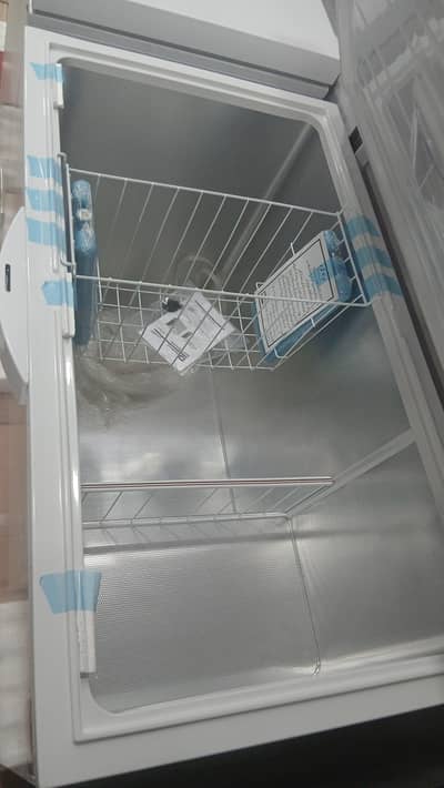 Dawlence DF-400 SD Inverter deep freezer