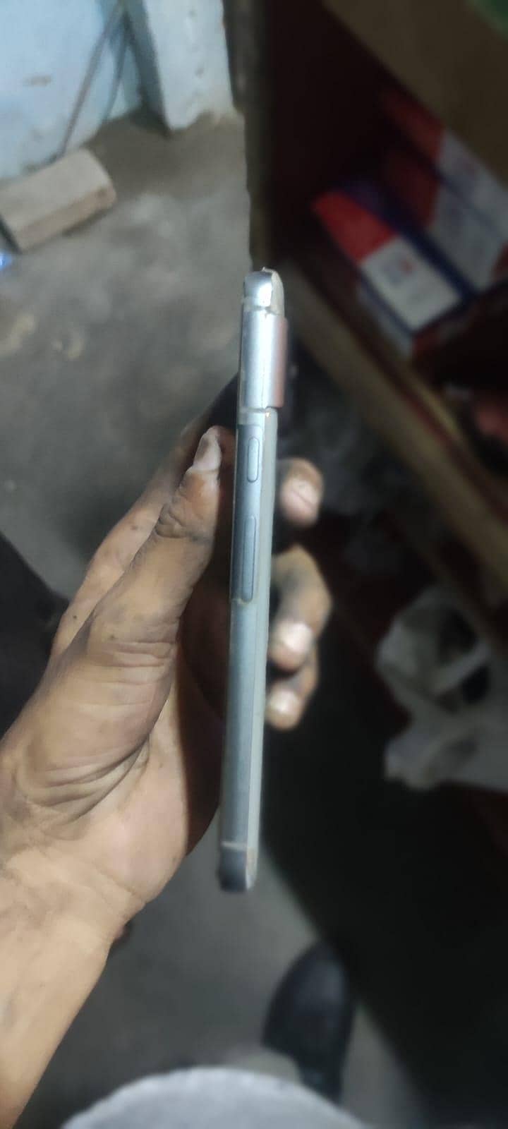 Google Pixel 8 6