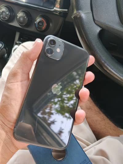 IPhone 11 for sale and exchange possible