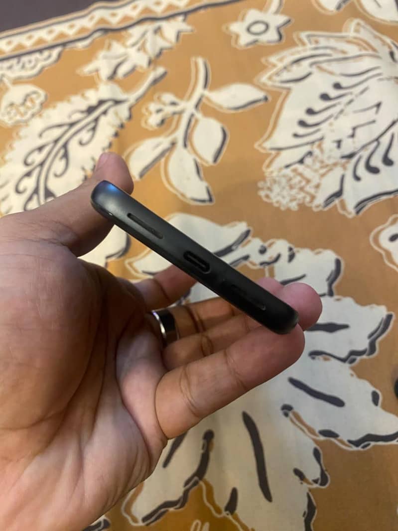 Google Pixel 8 3