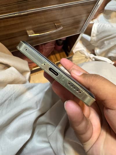 Vivo Y100