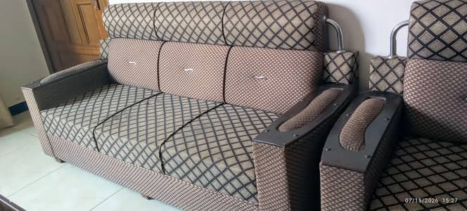 Used Sofa set available for sale