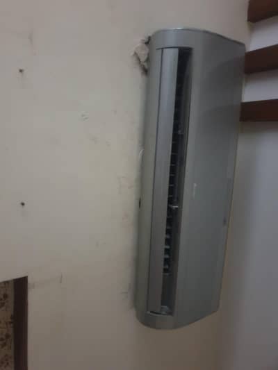 gree ac 1.5 03097754596 home use contact me total k