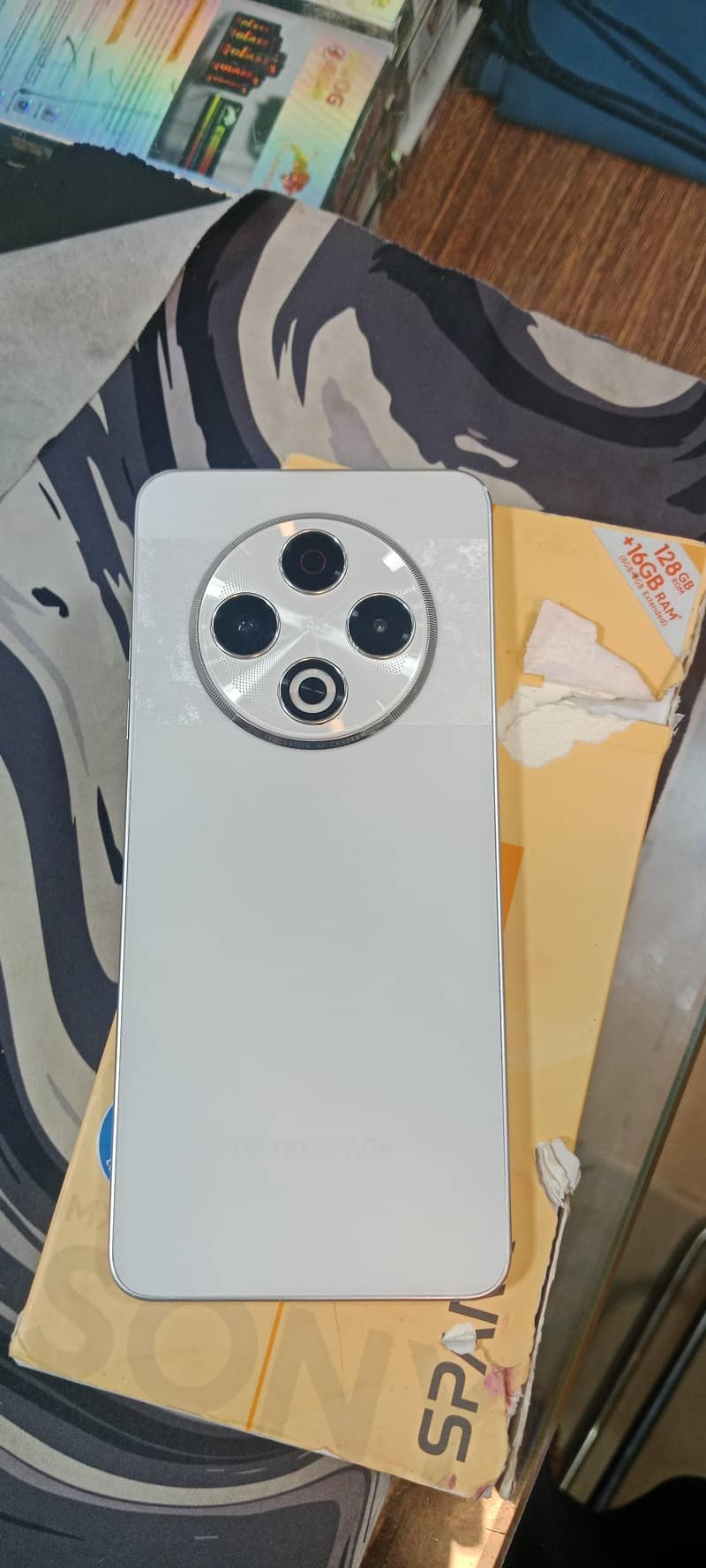 Tecno Spark 30 0