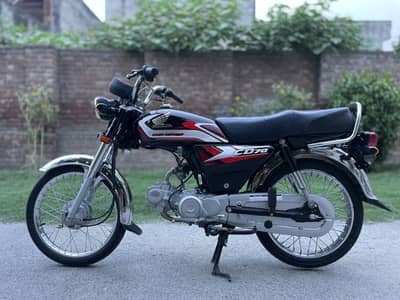 HONDA CD70(2025)