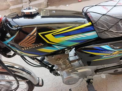 honda 125 black