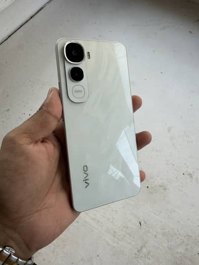Vivo Y400