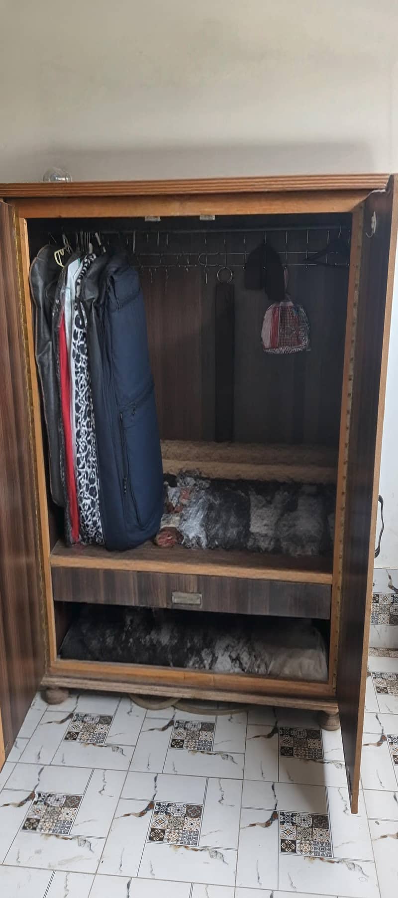 wardrobe 2