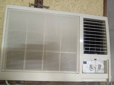 Window AC for sale - Excellent Condition 1.5 ton