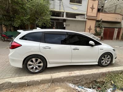 Honda Jade Hybrid 2015