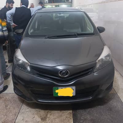 Toyota Vitz 2012