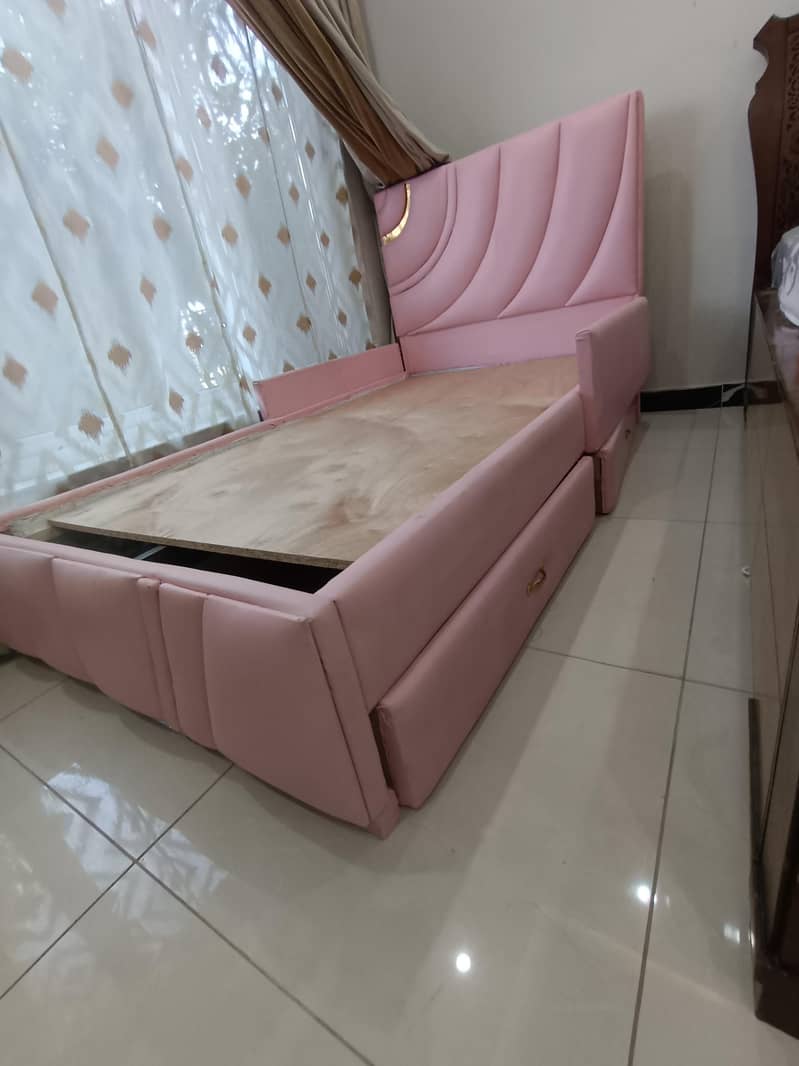 Single Bed with Double Cautions 1