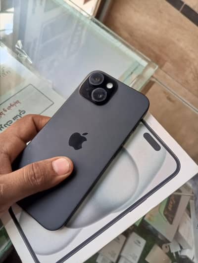 Apple iPhone 15