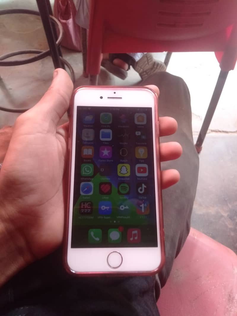 Apple iPhone 7 7