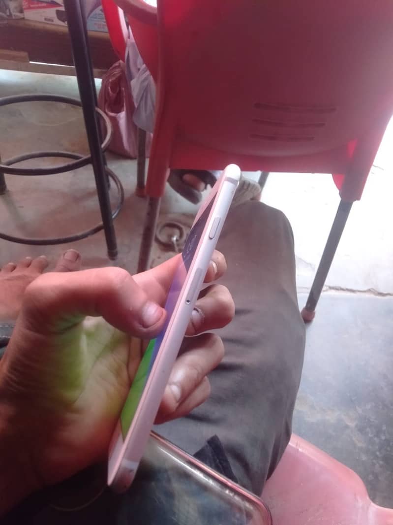 Apple iPhone 7 9