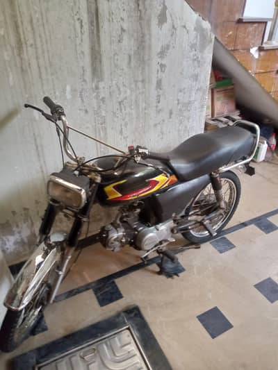 union star bike 2013 model pindi numbr for sale