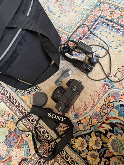 Sony a6400 with 16-50mm lense