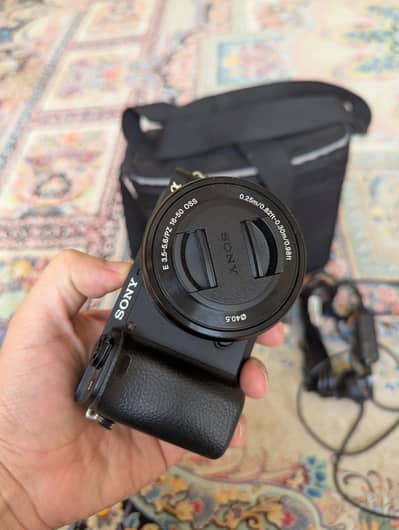 Sony a6400 with 16-50mm lense