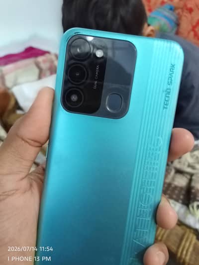 Tecno spark 8c 4 64