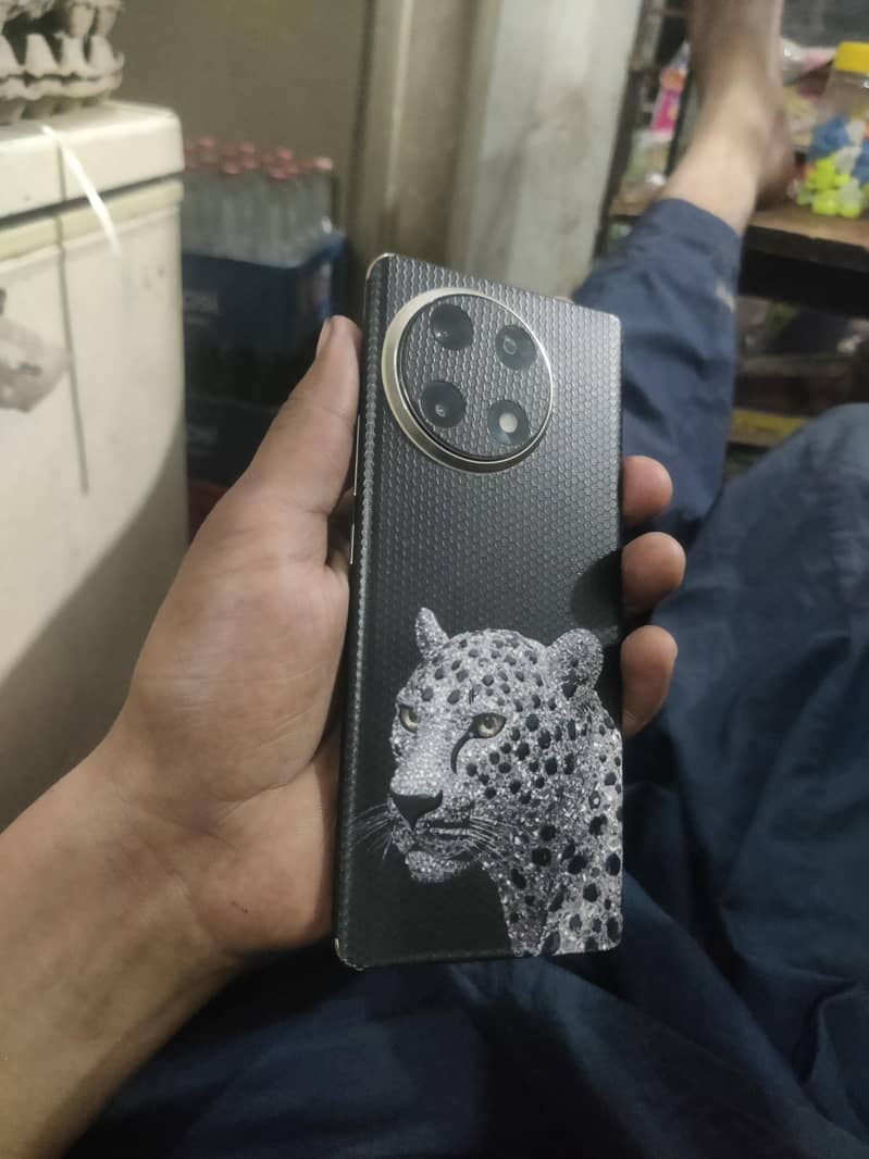 Tecno CAMON 30S 0