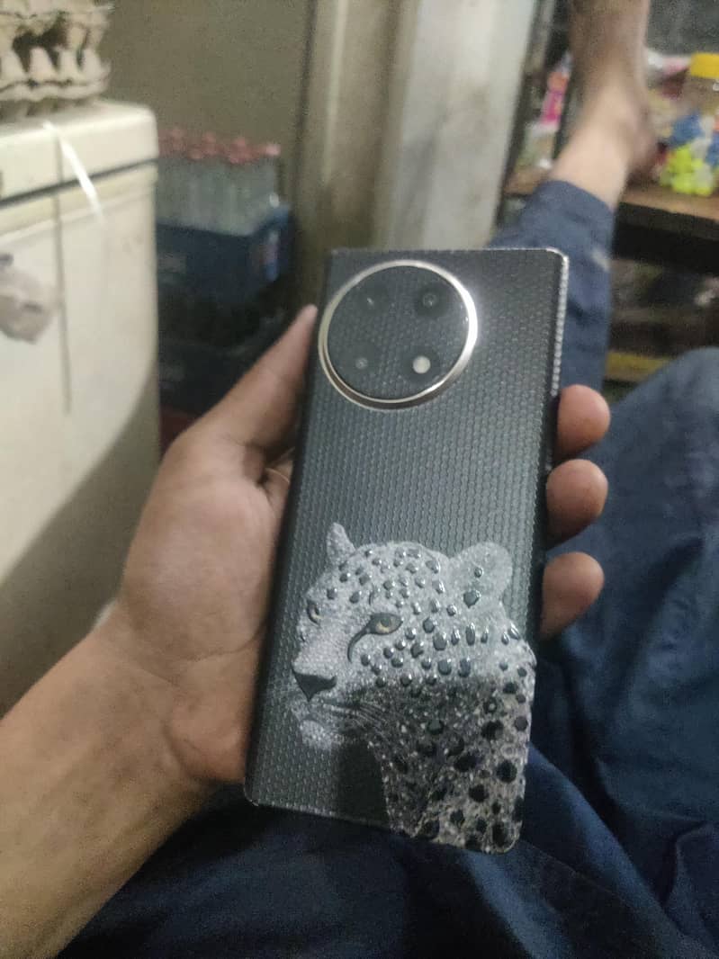 Tecno CAMON 30S 1