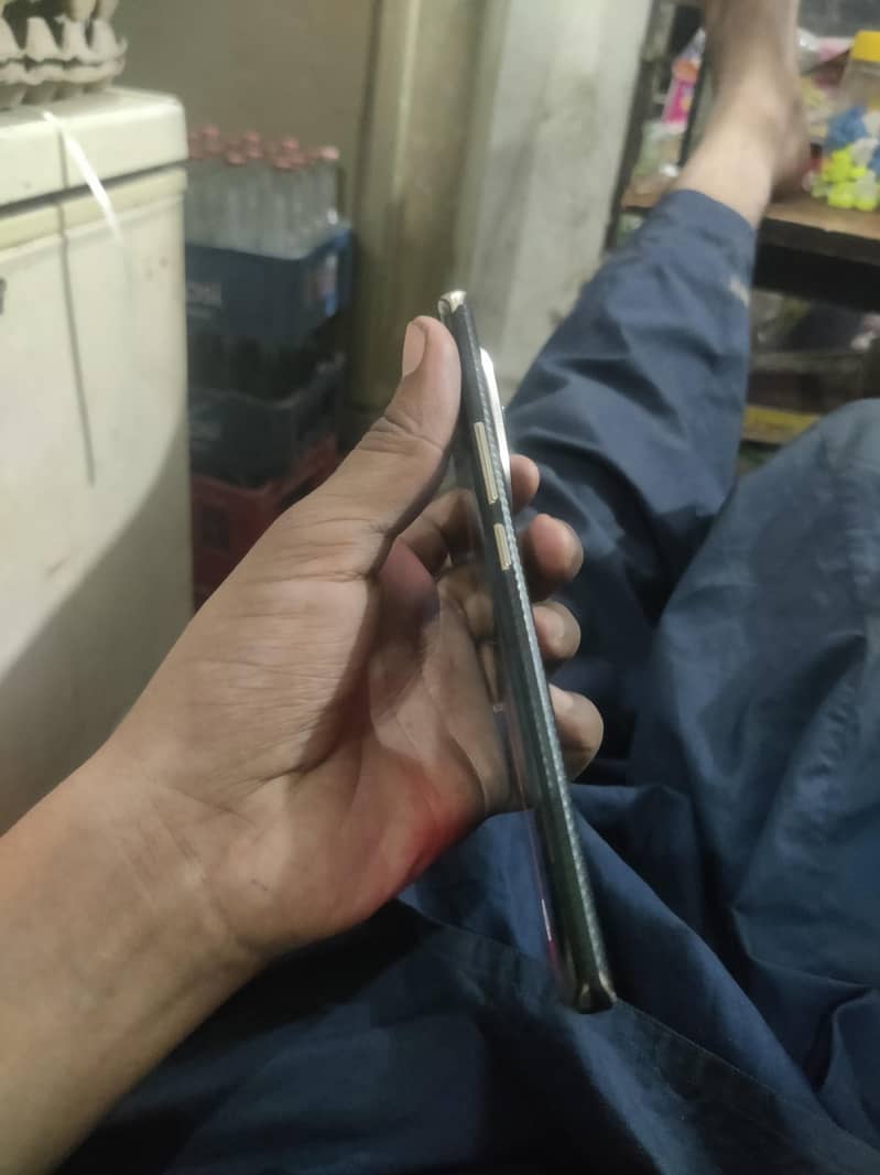 Tecno CAMON 30S 5