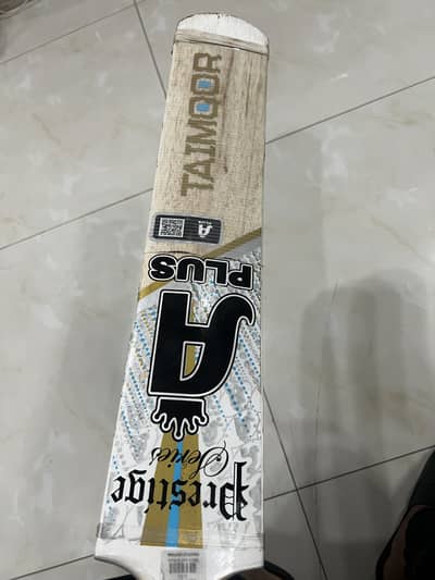 Prestige Plus Taimoor Edition Cricket Bat – Only 1 Week Used