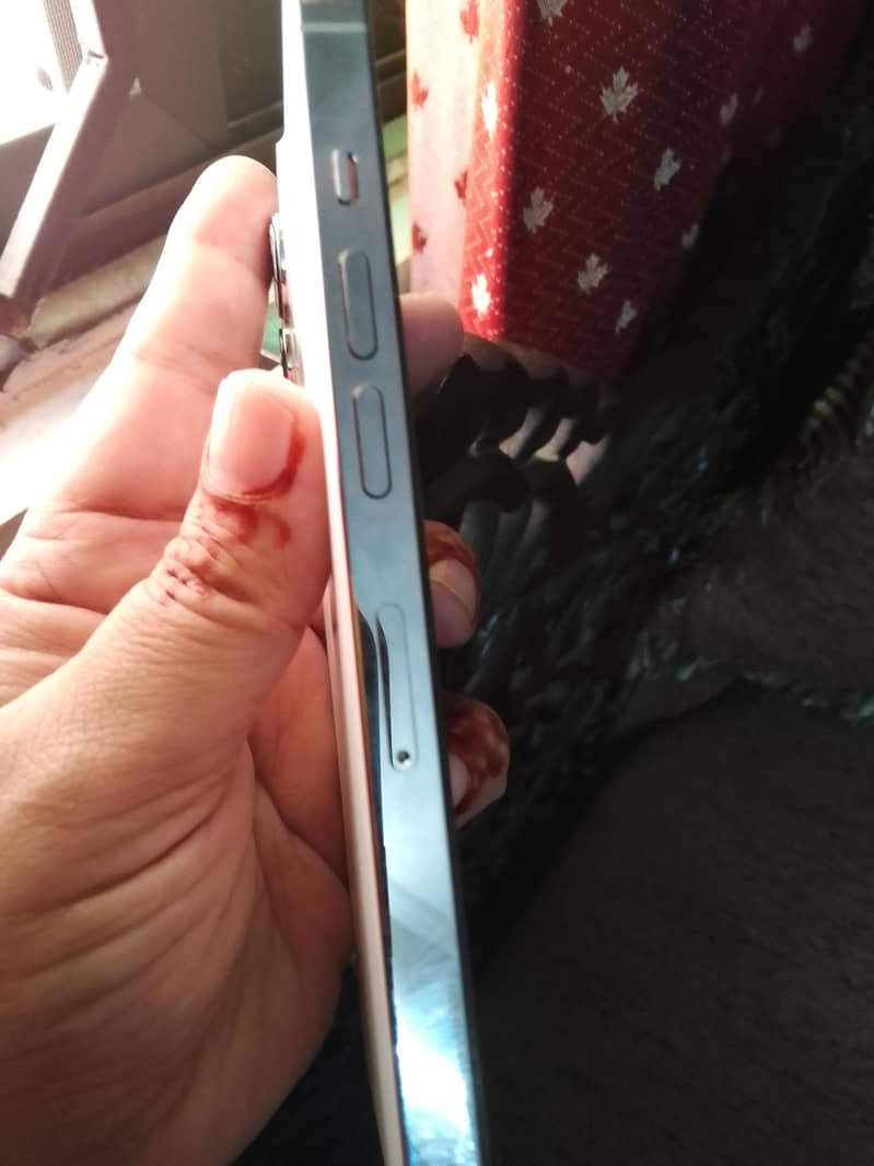 Apple iPhone 13 Pro 8