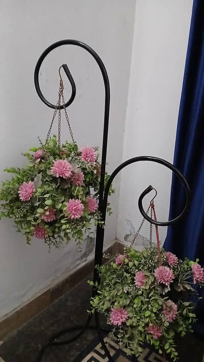 flower stand with pots