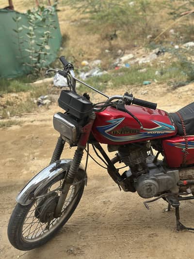Unique 125 2018
