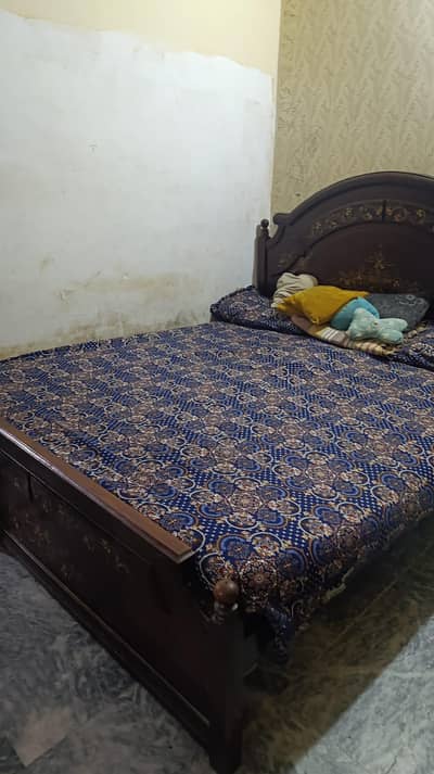 bed set/ dressing table &side tables