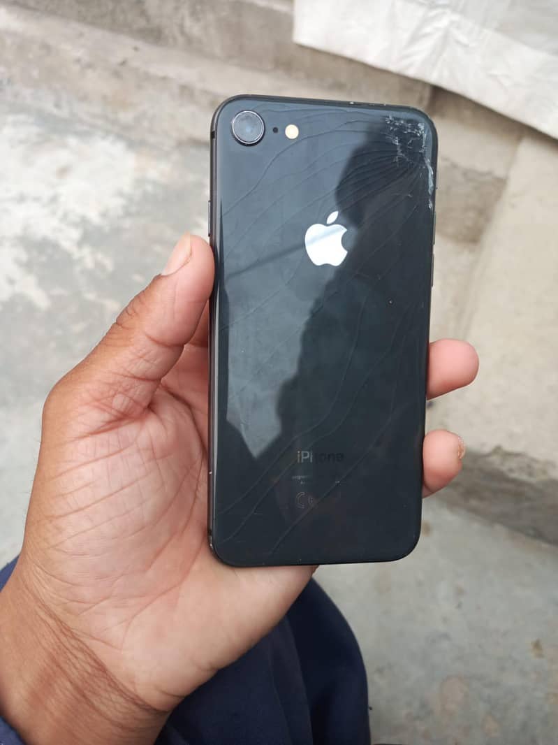 Apple iPhone 8 2