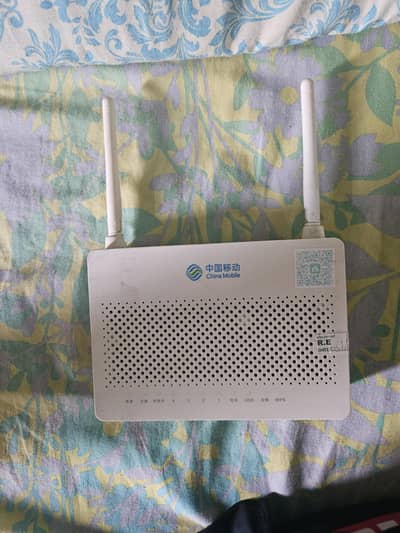 China Mobile GPON Fiber Router ONU - 2 Antenna + Charger