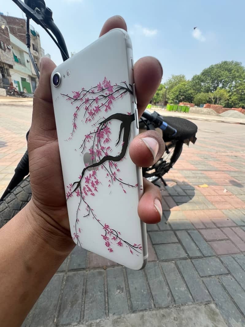 Apple iPhone SE 2
