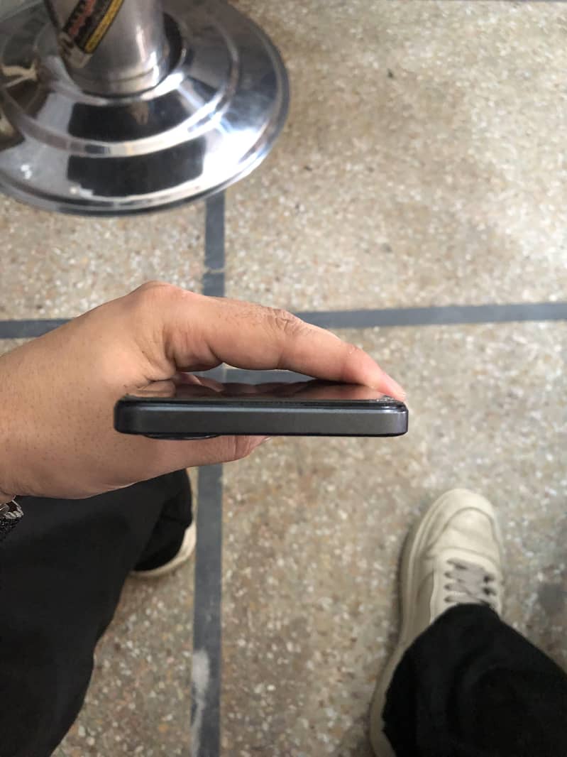 OPPO A78 0