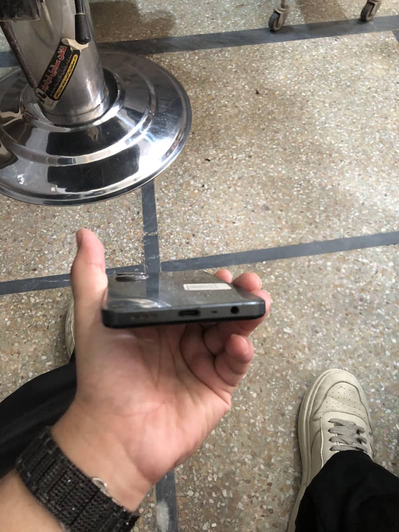 OPPO A78 1