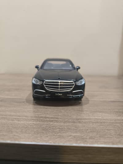 Mercedes Benz s400 diecast