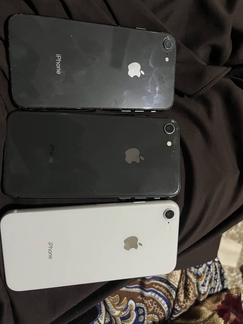Apple iPhone 8 1