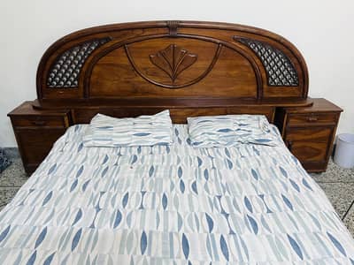 Bed with vanity