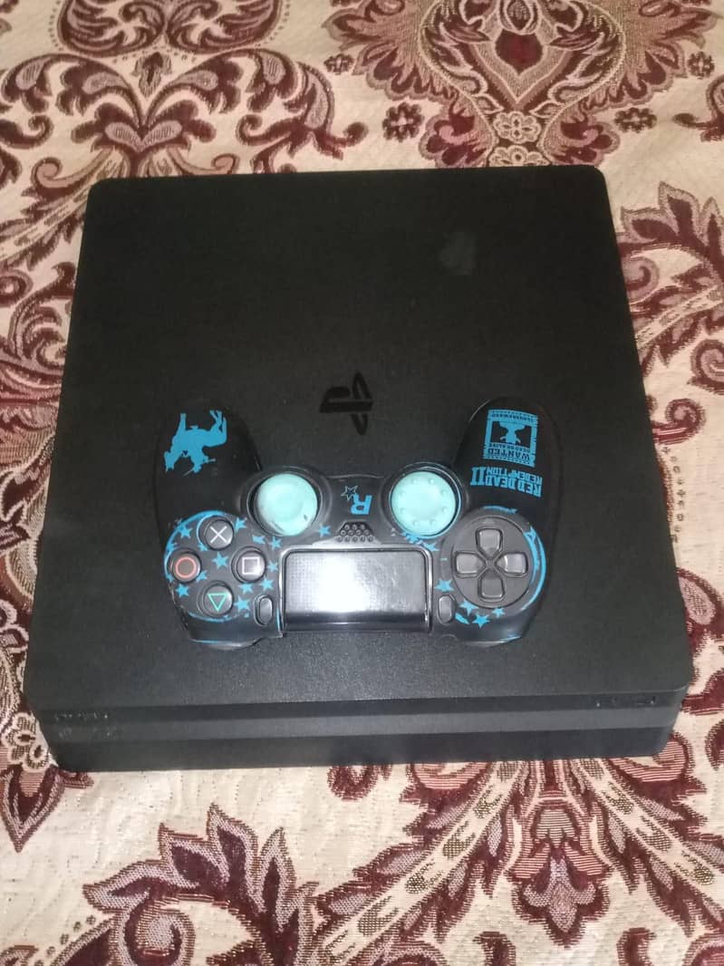 PS4 Slim 0