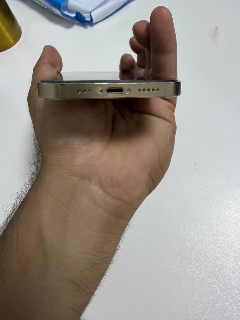Apple iPhone 12 Pro 3