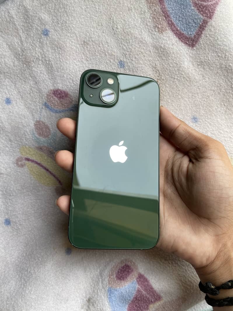 Apple iPhone 13 2