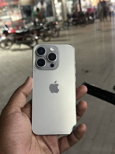 Apple iPhone 15 Pro Factory Unlock