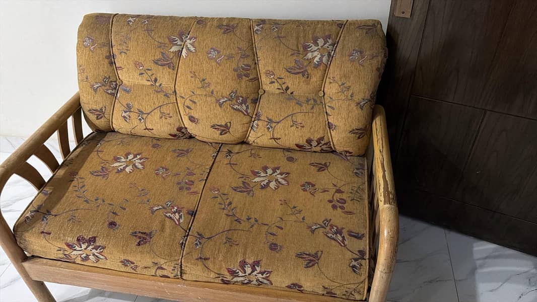 2 seater sofa 1