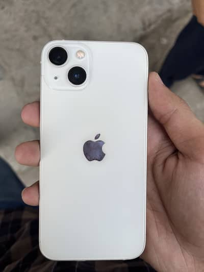 Apple iPhone 13