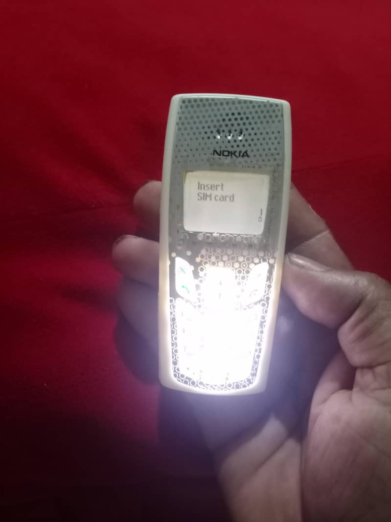Nokia 3610 0